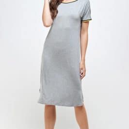 Solid t-shirt dress with yellow binding