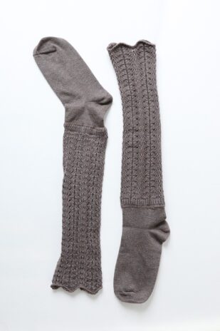 Shell Stitch Kntted Socks - Image 3