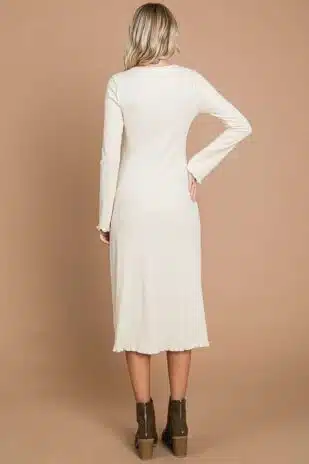 Aria Bell Sleeve Plus - Image 3