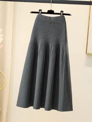 Core Spun Cream Knitted Skirt - Image 2