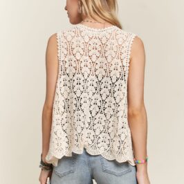 Lace Vest Cream or Black